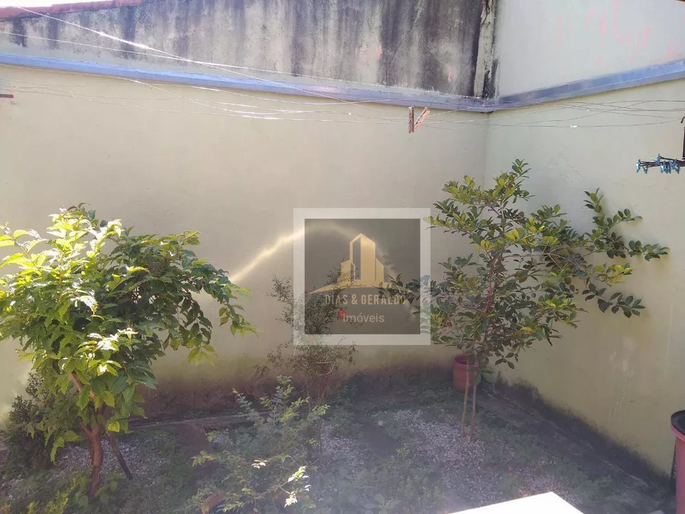Casa, 4 quartos, 220 m² - Foto 11