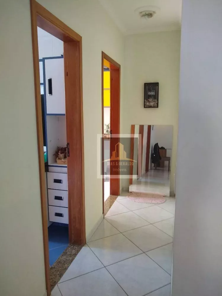 Casa, 4 quartos, 220 m² - Foto 10