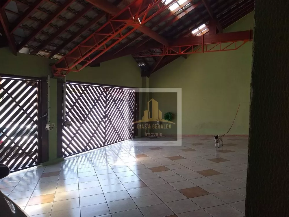Casa, 4 quartos, 220 m² - Foto 9