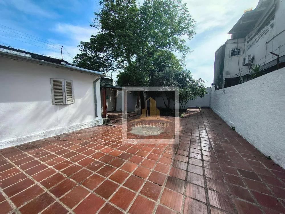 Casa, 4 quartos, 163 m² - Foto 1
