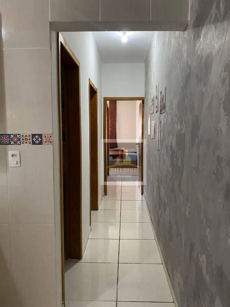 Casa, 3 quartos, 77 m² - Foto 2