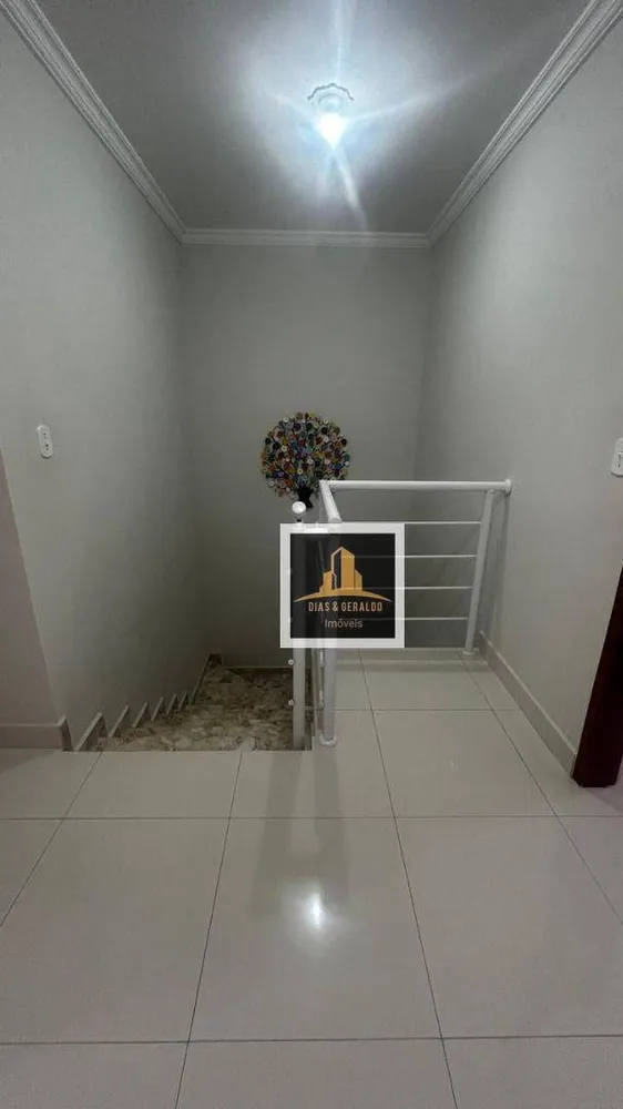 Sobrado, 3 quartos, 240 m² - Foto 4
