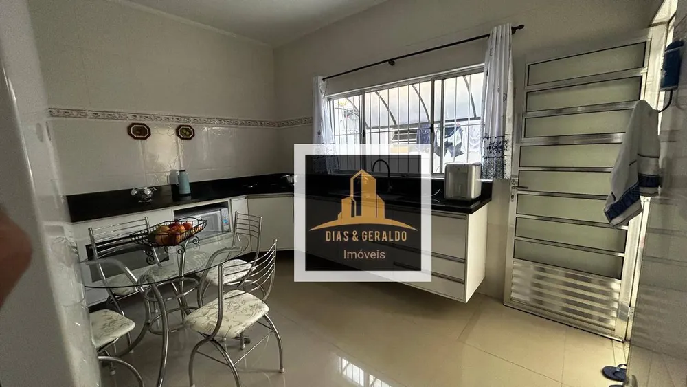 Sobrado, 3 quartos, 240 m² - Foto 6