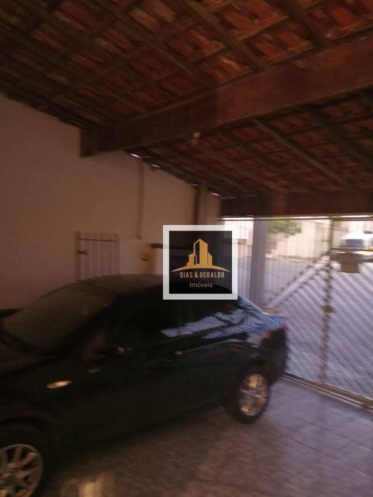 Casa, 6 quartos, 184 m² - Foto 1