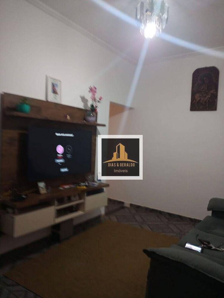 Casa, 6 quartos, 184 m² - Foto 3