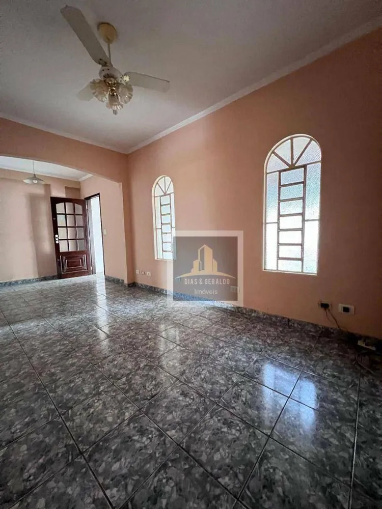 Casa, 3 quartos, 174 m² - Foto 2