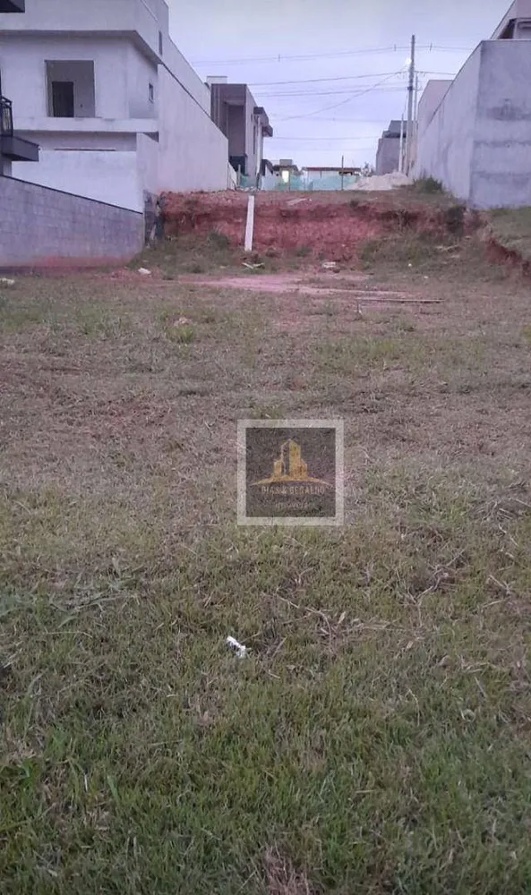 Loteamento e Condomínio, 250 m² - Foto 1
