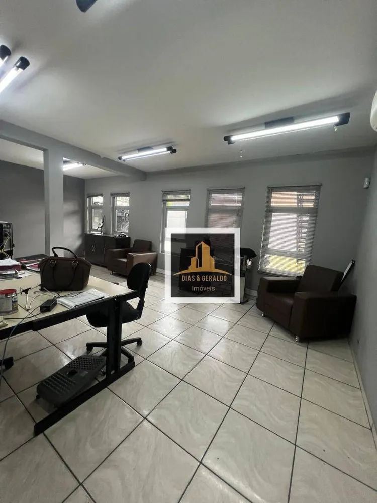 Depósito-Galpão, 683 m² - Foto 1