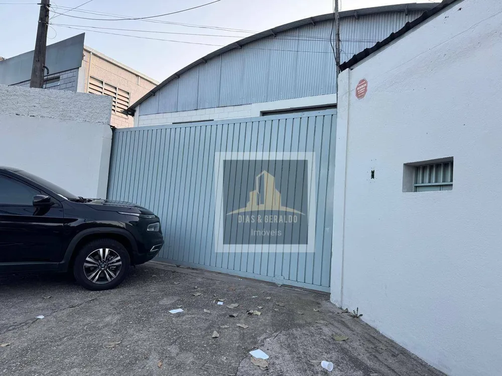Depósito-Galpão, 220 m² - Foto 1