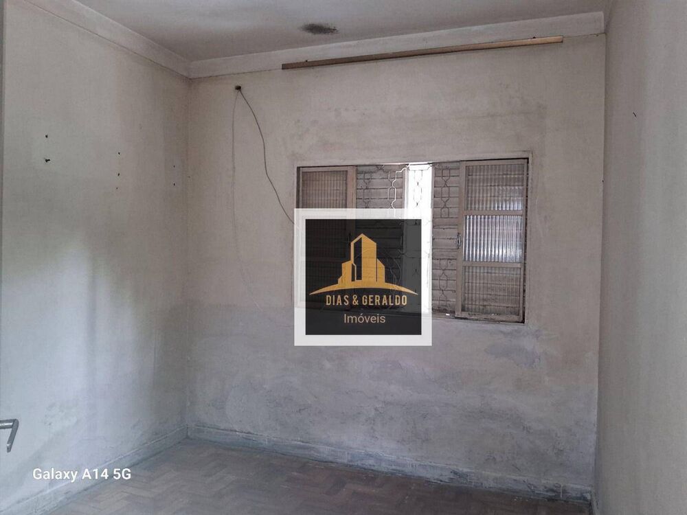 Casa à venda com 3 quartos, 145m² - Foto 3