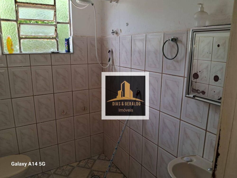 Casa à venda com 3 quartos, 145m² - Foto 2