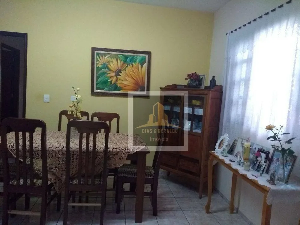 Casa, 3 quartos, 220 m² - Foto 4