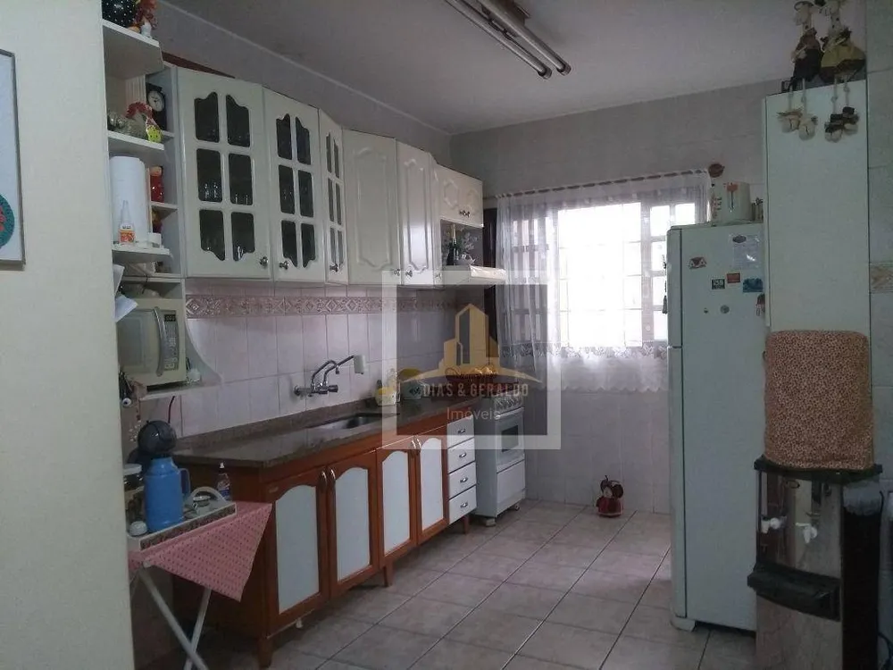 Casa, 3 quartos, 220 m² - Foto 5