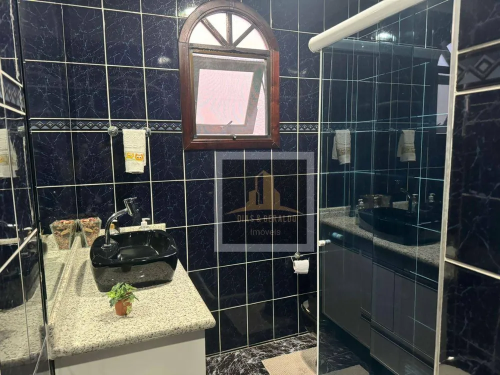 Casa, 3 quartos, 270 m² - Foto 1