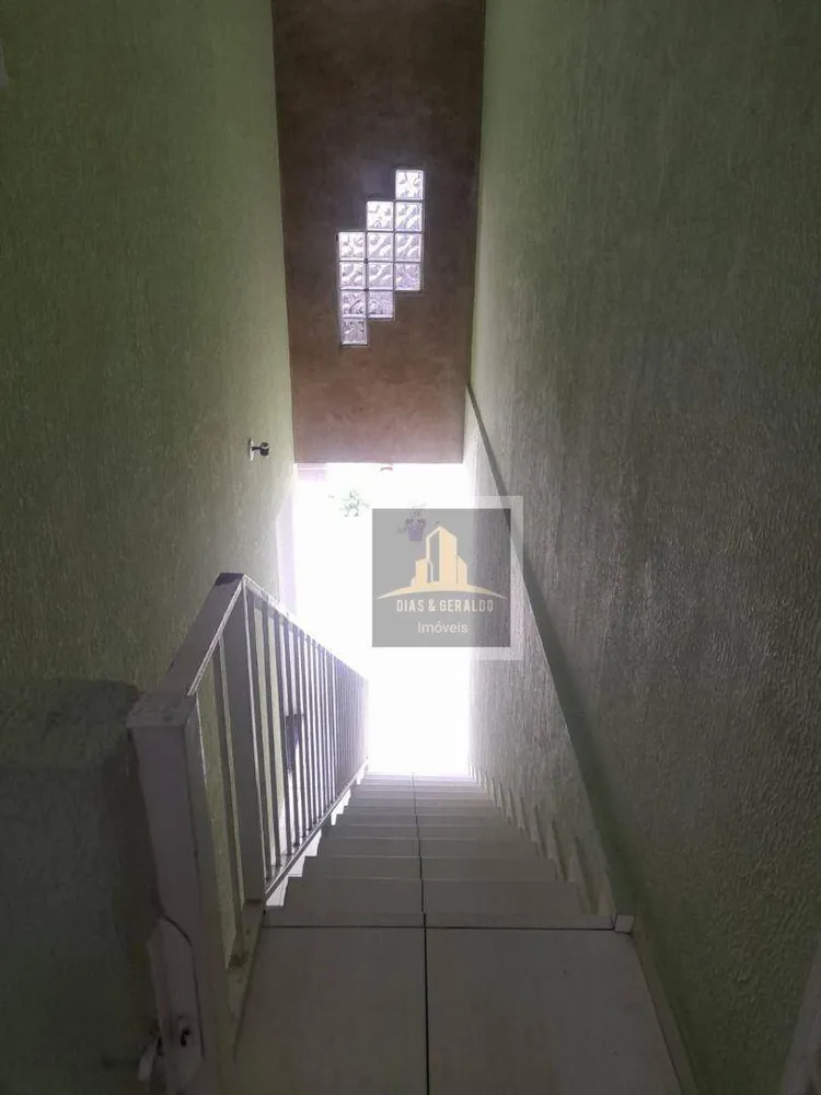 Casa, 3 quartos, 132 m² - Foto 2