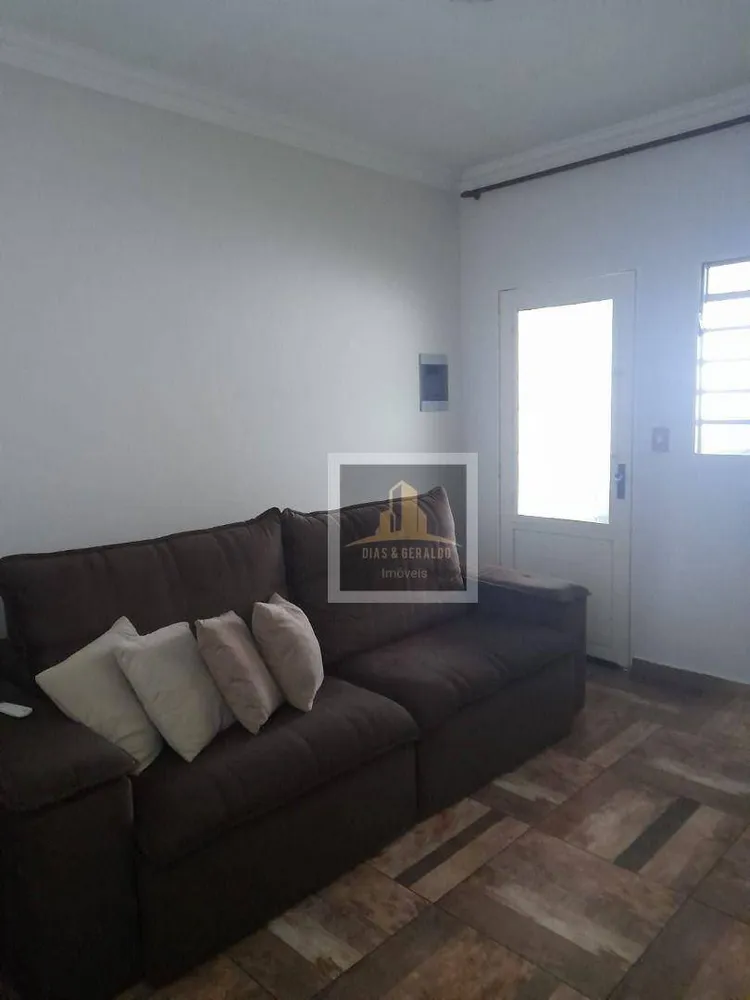 Casa, 3 quartos, 132 m² - Foto 3