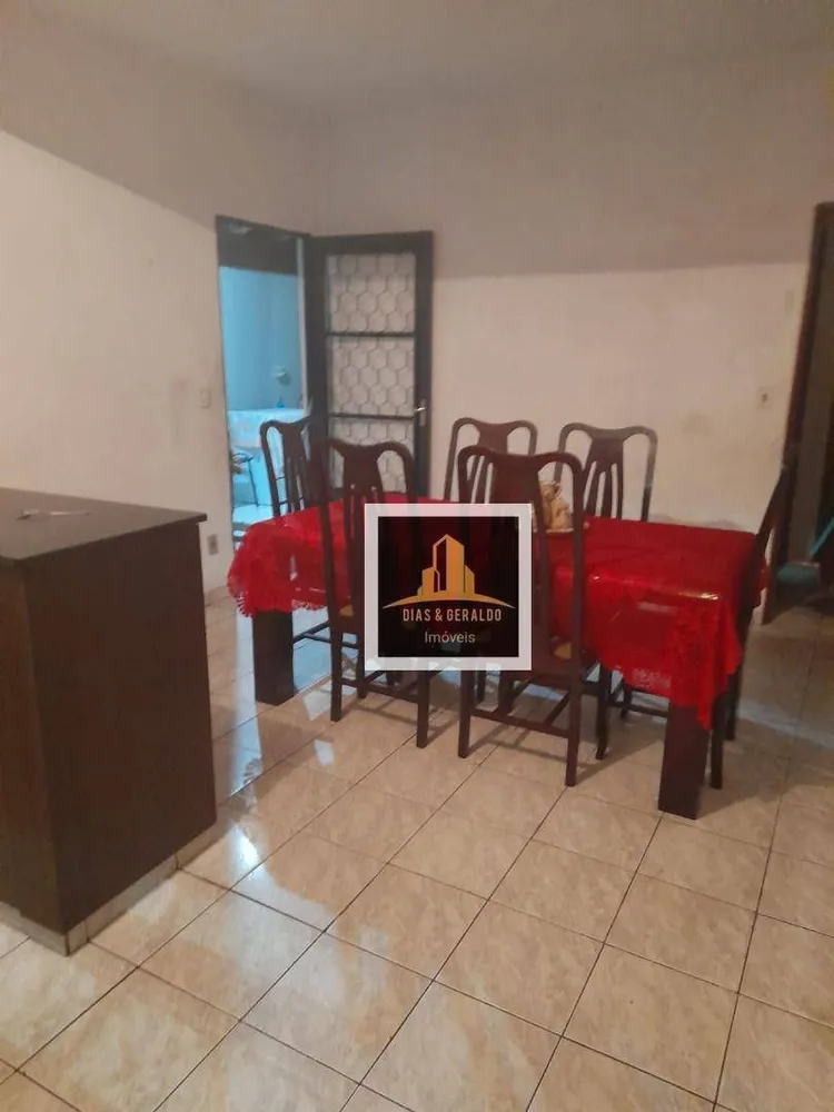 Casa, 3 quartos, 180 m² - Foto 3
