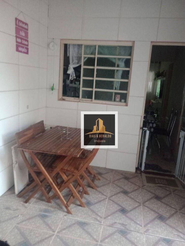Casa de Condomínio à venda com 2 quartos, 52m² - Foto 1