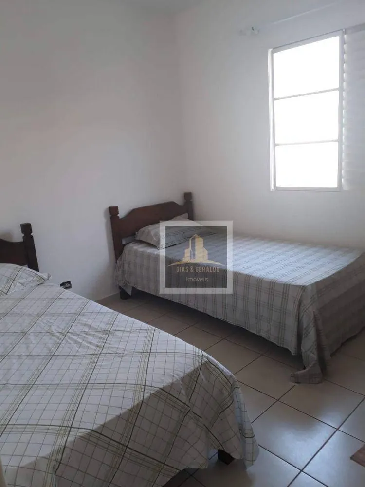 Casa, 3 quartos, 117 m² - Foto 2