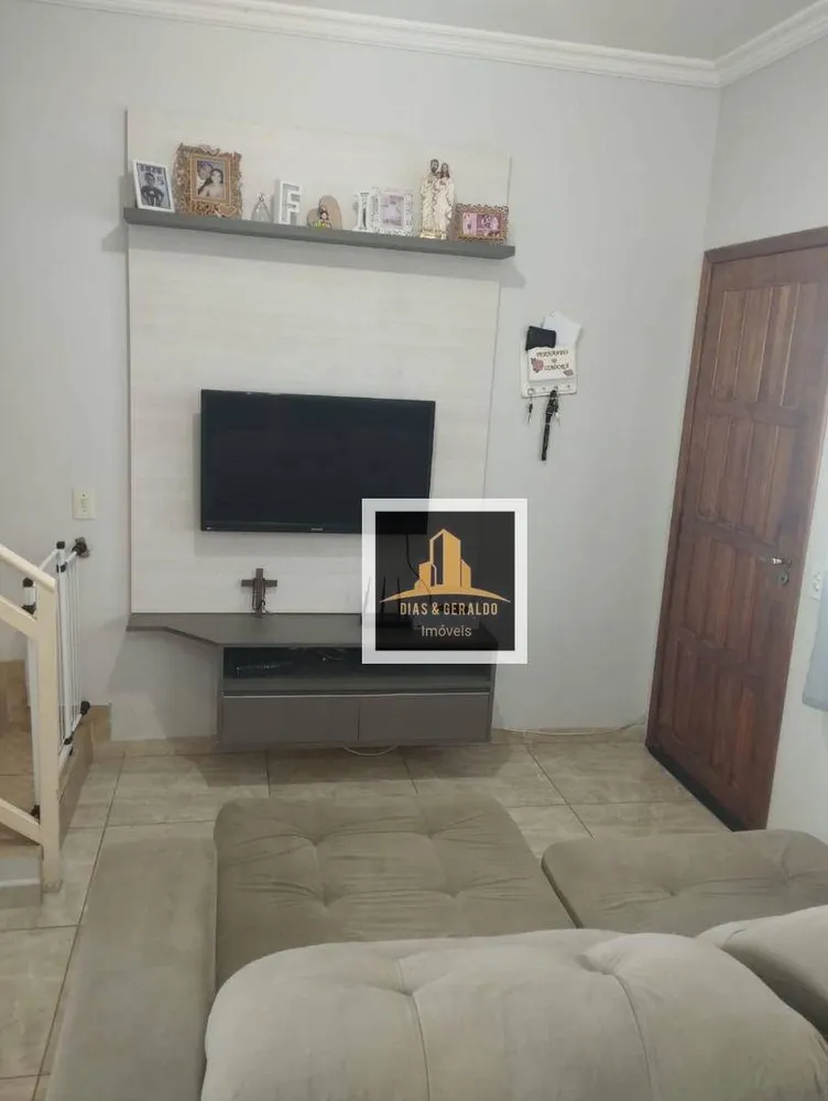 Sobrado, 2 quartos, 63 m² - Foto 1