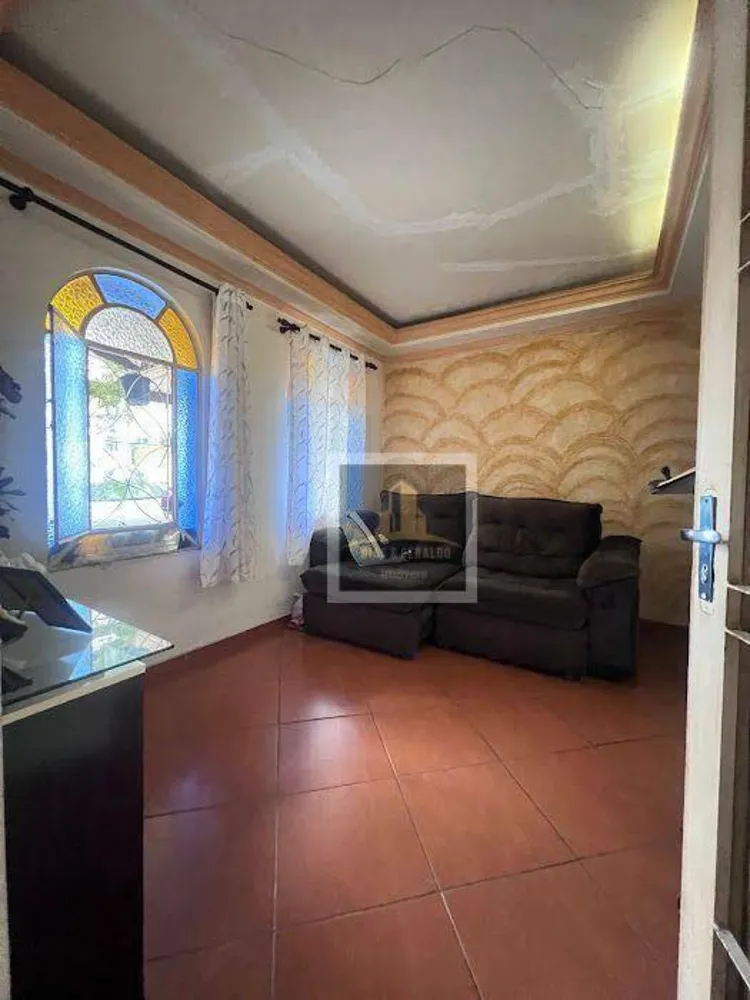Casa, 4 quartos, 204 m² - Foto 1
