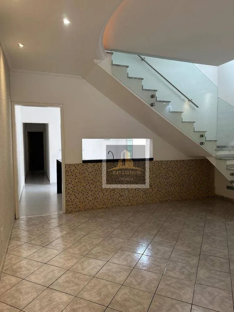 Sobrado, 3 quartos, 128 m² - Foto 2