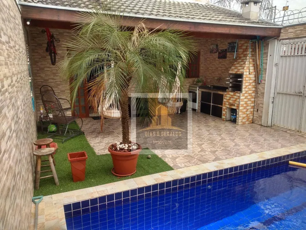 Sobrado, 3 quartos, 172 m² - Foto 1