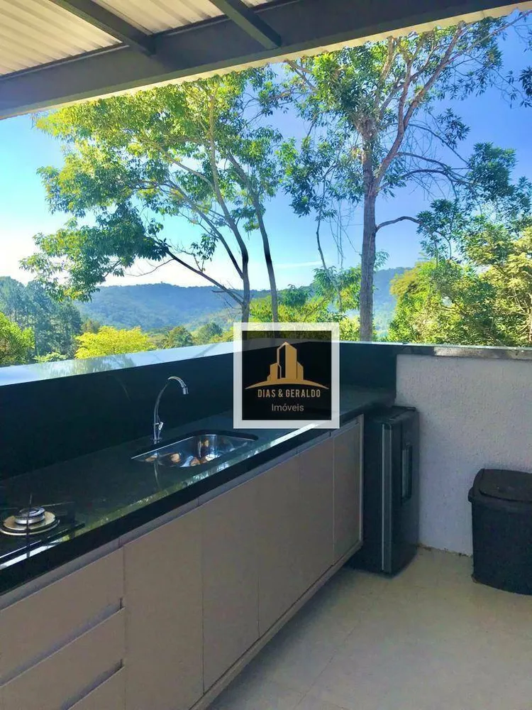 Chácara, 8 quartos, 6000 m² - Foto 1
