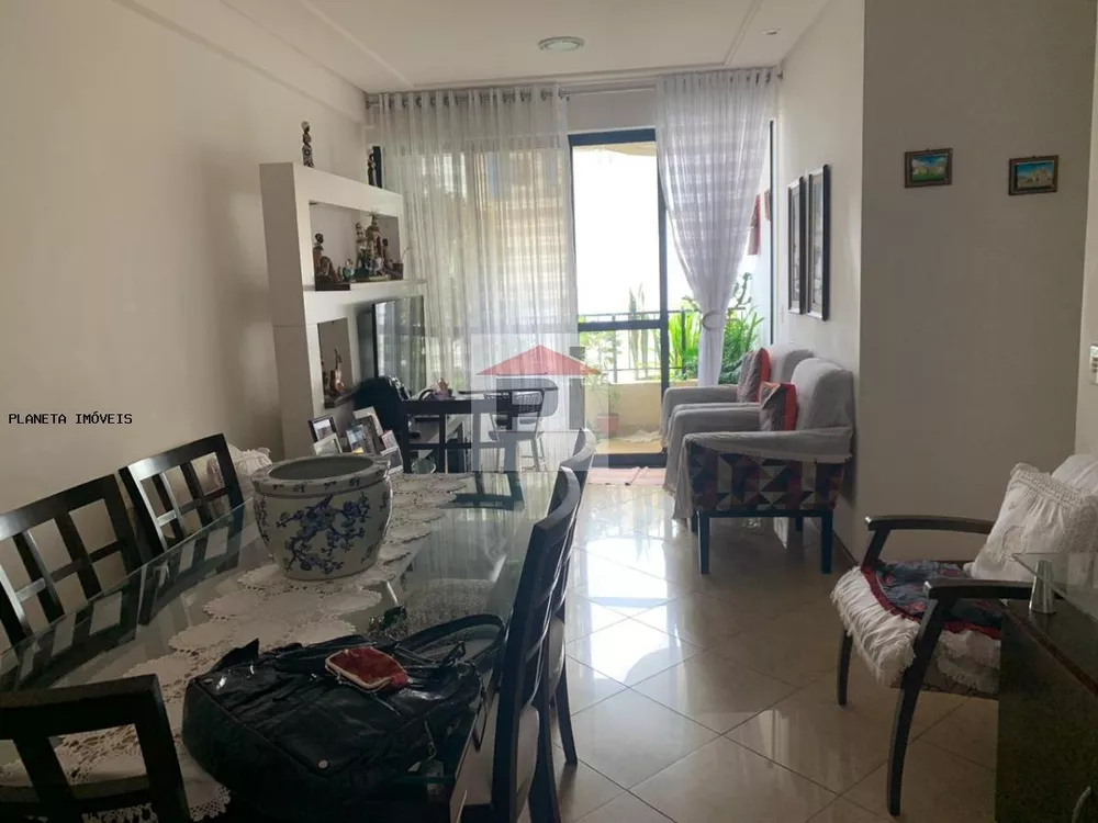 Apartamento à venda com 2 quartos, 65m² - Foto 2