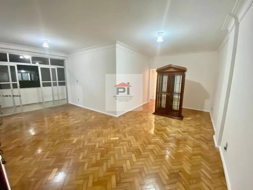 Apartamento à venda com 3 quartos, 126m² - Foto 1