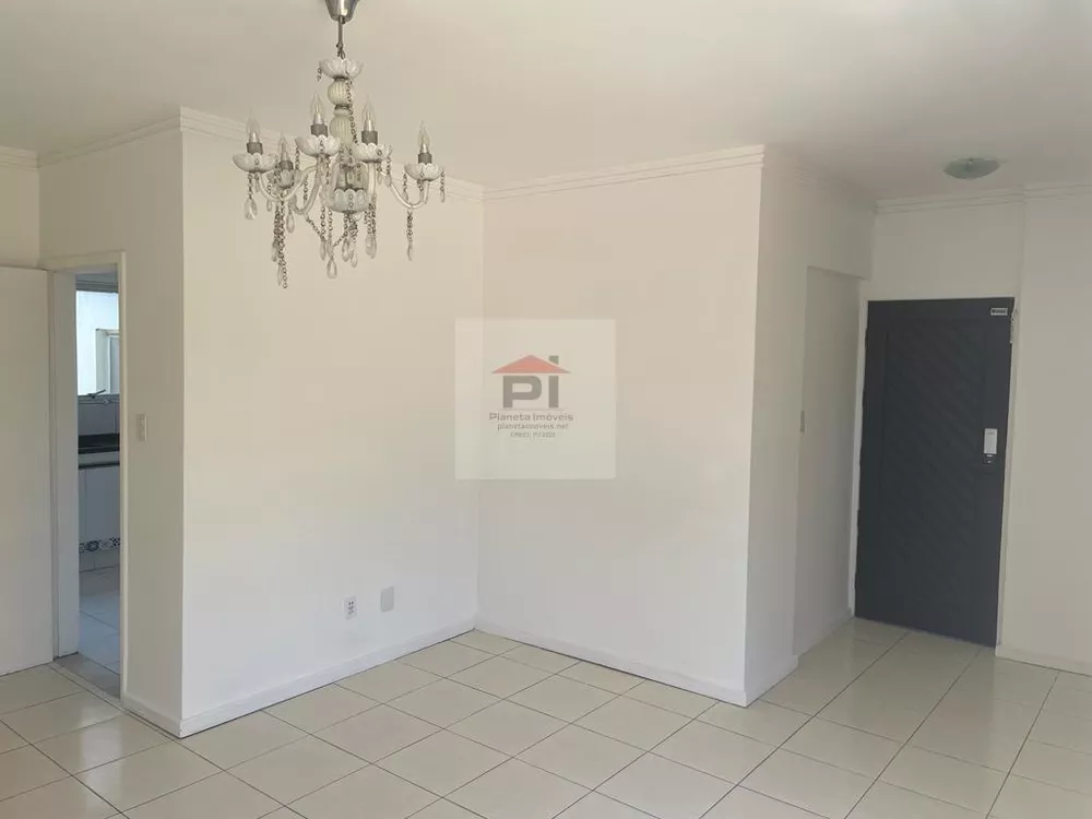 Apartamento à venda com 2 quartos, 94m² - Foto 2