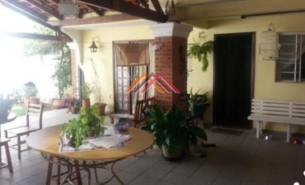 Casa, 4 quartos, 270 m² - Foto 9