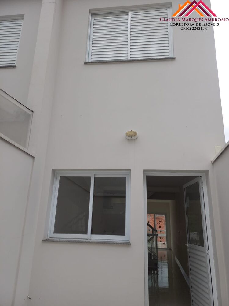 Sobrado à venda com 2 quartos, 85m² - Foto 3