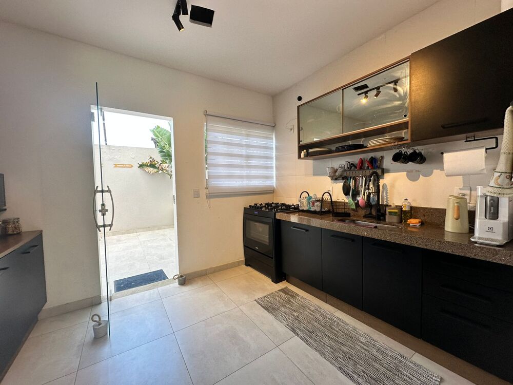 Casa, 4 quartos, 999 m² - Foto 2