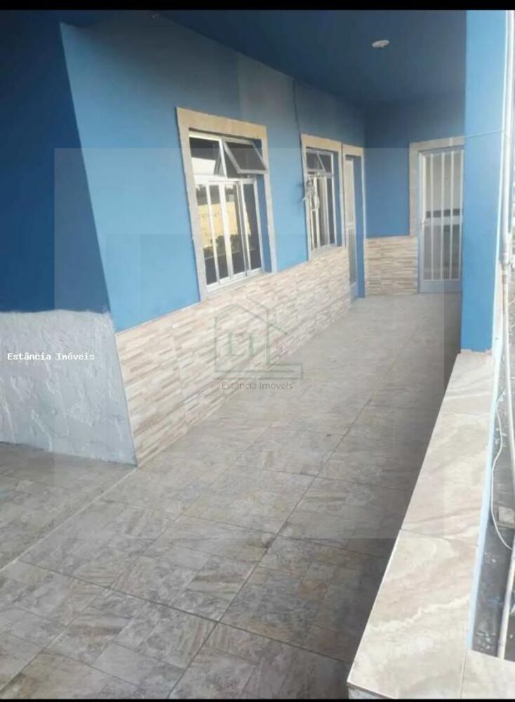 Casa à venda com 4 quartos, 300m² - Foto 1