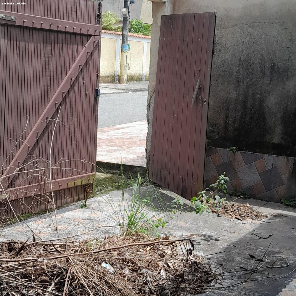 Casa de Condomínio à venda com 3 quartos, 201m² - Foto 3