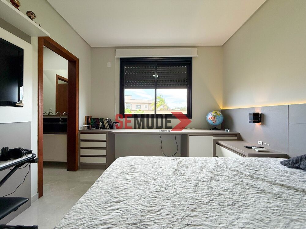 Casa à venda com 3 quartos, 375m² - Foto 4