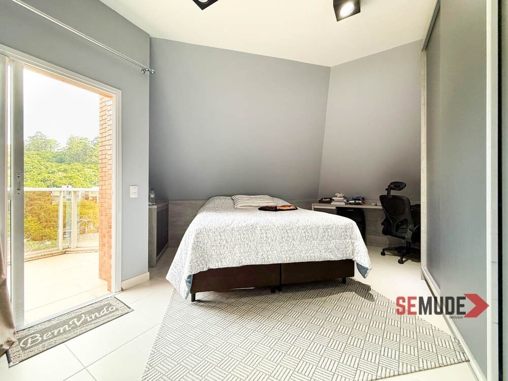 Apartamento à venda com 3 quartos, 121m² - Foto 4