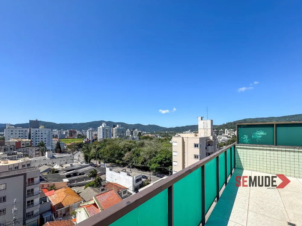 Cobertura, 3 quartos, 207 m² - Foto 1