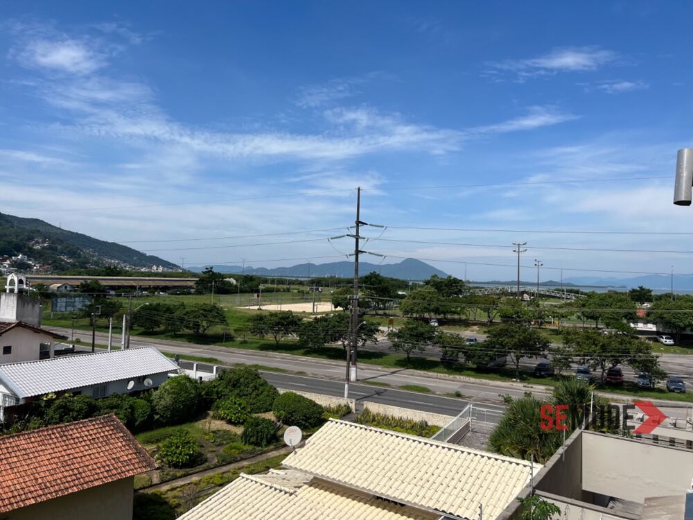 Apartamento à venda com 1 quarto, 42m² - Foto 1