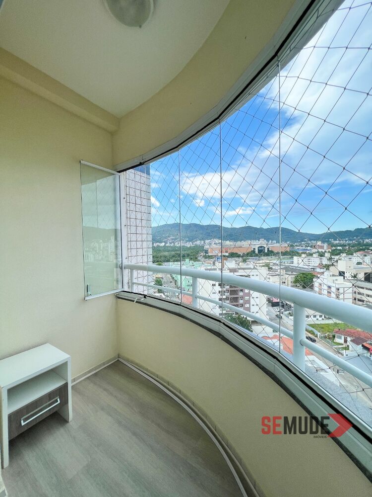 Cobertura à venda com 3 quartos, 250m² - Foto 2