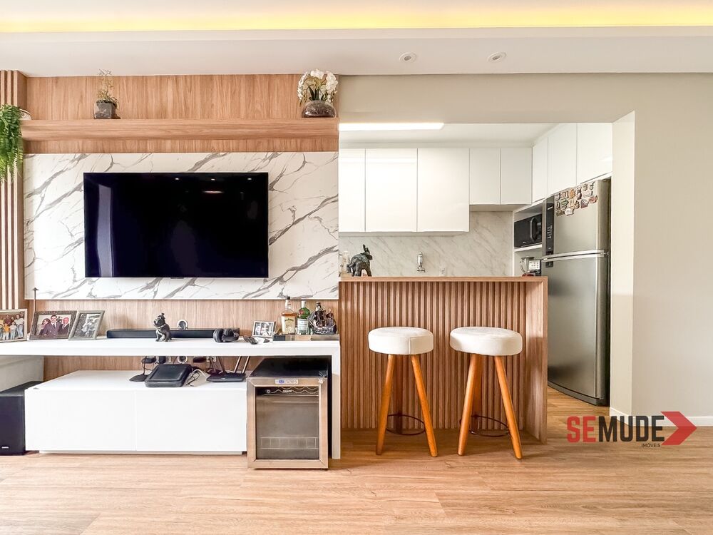 Apartamento à venda com 2 quartos, 70m² - Foto 3