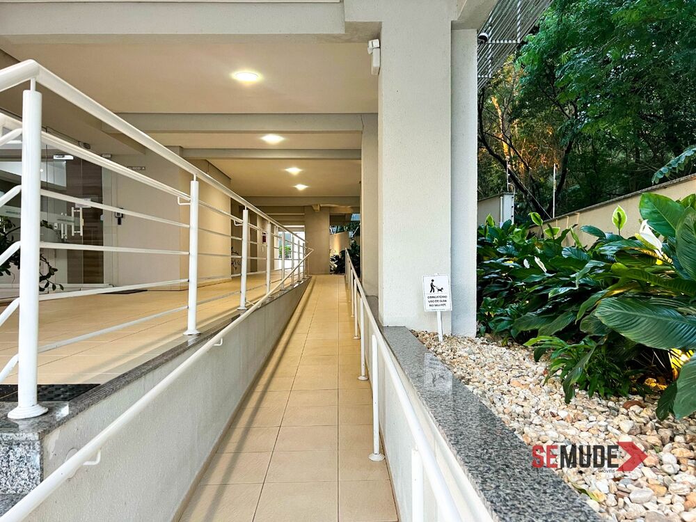 Apartamento à venda com 2 quartos, 70m² - Foto 7