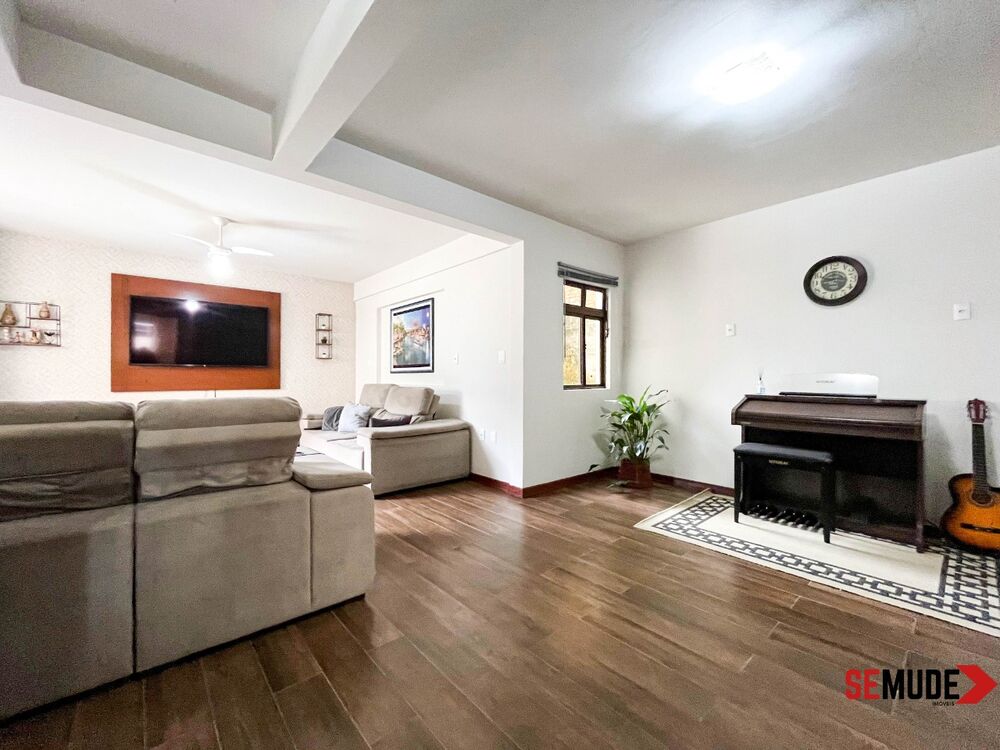Casa à venda com 4 quartos, 396m² - Foto 4