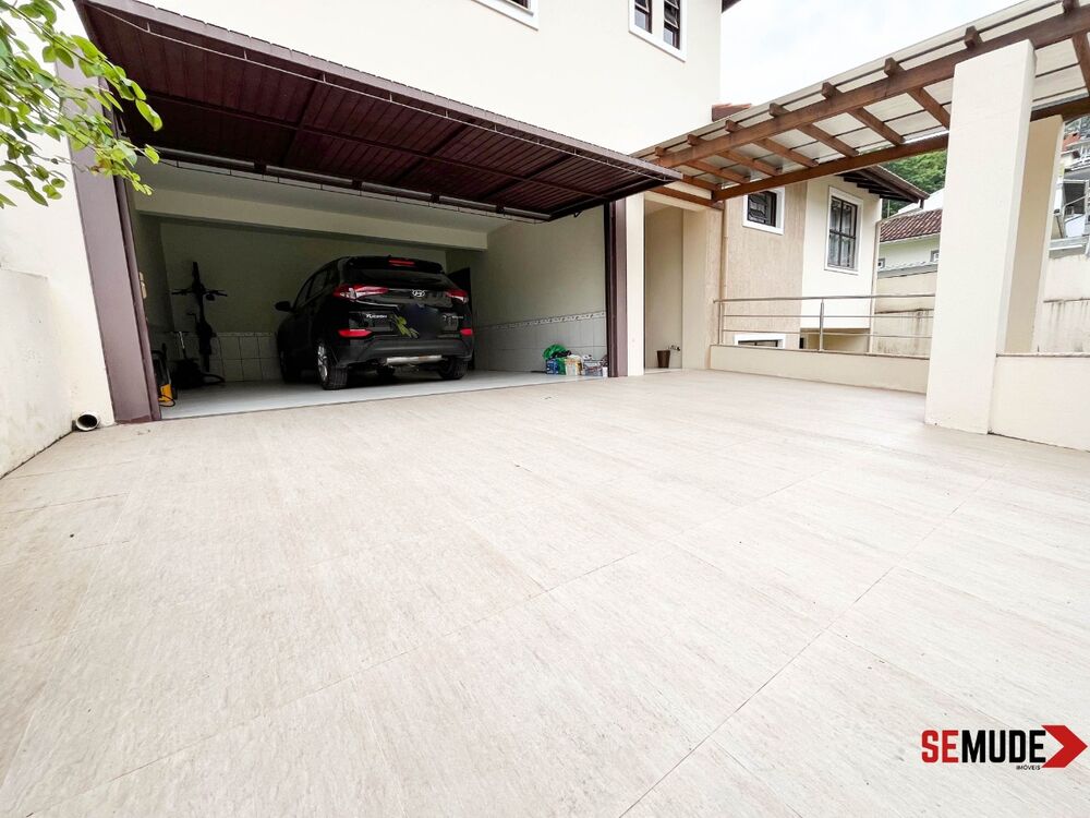 Casa à venda com 4 quartos, 396m² - Foto 3