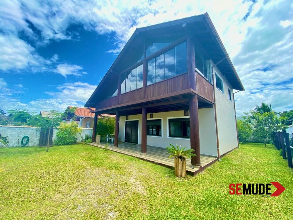 Casa à venda e aluguel com 4 quartos, 280m² - Foto 1