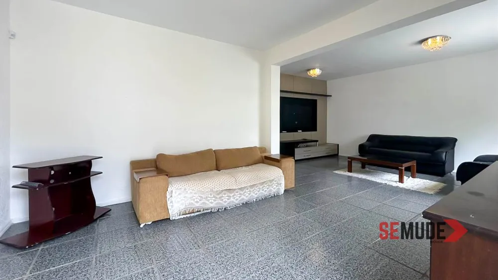 Casa, 4 quartos, 176 m² - Foto 1