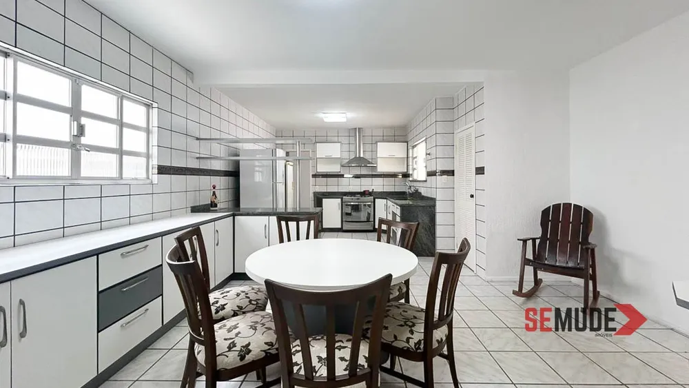 Casa, 4 quartos, 176 m² - Foto 3