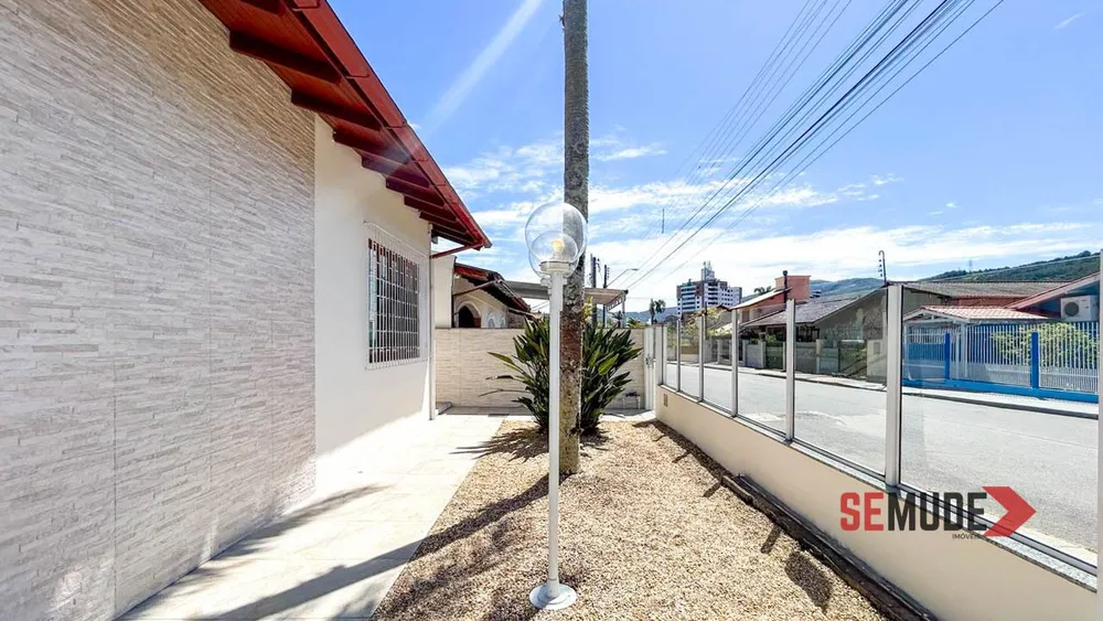 Casa, 3 quartos, 259 m² - Foto 1
