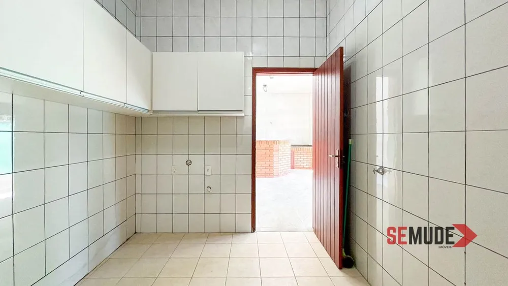Casa, 3 quartos, 259 m² - Foto 9